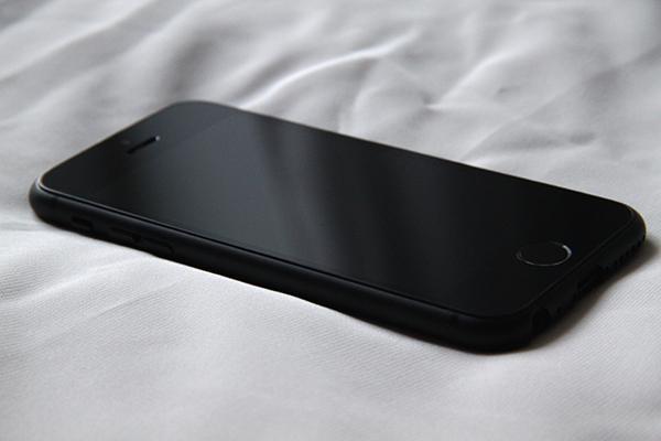 高能 iPhone 5s变身黑色iPhone 7 mini